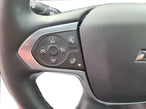 Used 2024 Chevrolet Traverse RS image 30