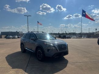 Certified 2025 Nissan Rogue Platinum FWD video 1