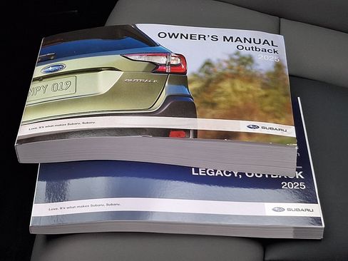 Certified 2025 Subaru Outback Onyx Edition AWD/4WD image 27