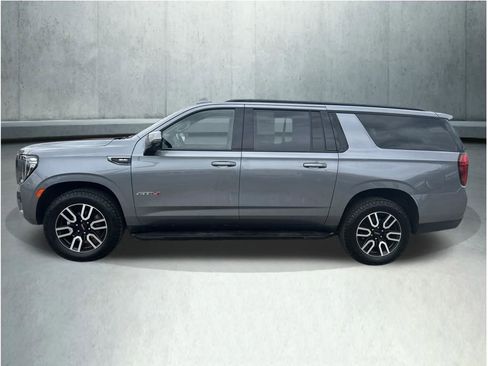 Used 2021 GMC Yukon XL AT4 w/ Rear Media and Nav Package AWD/4WD image 2