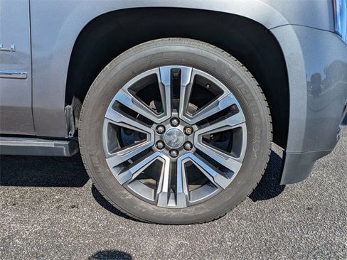 Used 2019 GMC Yukon Denali w/ Denali Ultimate Package image 12
