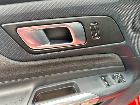 Used 2024 Ford Mustang Coupe image 18