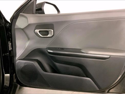 Used 2025 Kia K4 FWD image 25