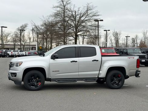 Used 2020 Chevrolet Colorado LT w/ Redline Special Edition image 12