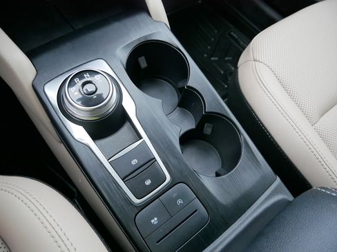 Used 2022 Ford Escape SEL image 24