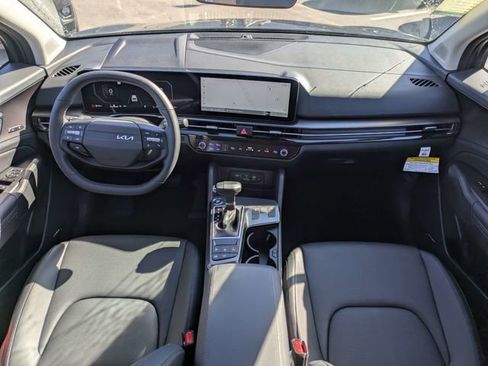 New 2026 Kia Sportage SX FWD image 16