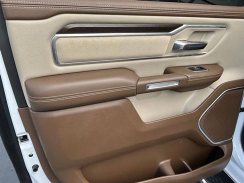 Used 2022 RAM 1500 Laramie image 24