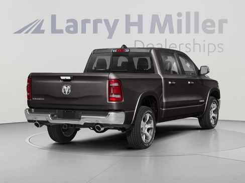 Used 2022 RAM 1500 Laramie AWD/4WD image 2