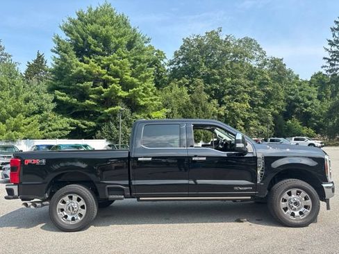 Used 2024 Ford F250 Lariat w/ Lariat Ultimate Package AWD/4WD image 10