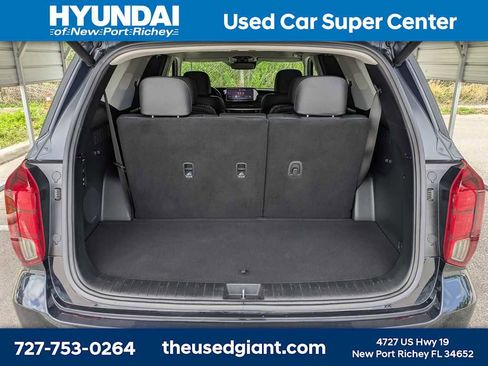Used 2023 Hyundai Palisade Limited FWD image 12