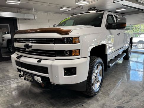 Used 2016 Chevrolet Silverado 2500 LTZ w/ Duramax Plus Package AWD/4WD image 4