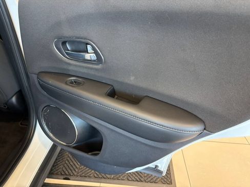 Used 2020 Honda HR-V EX image 30