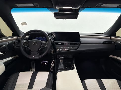 Certified 2023 Lexus ES 350 F Sport w/ Accessory Package (Z2) FWD image 17