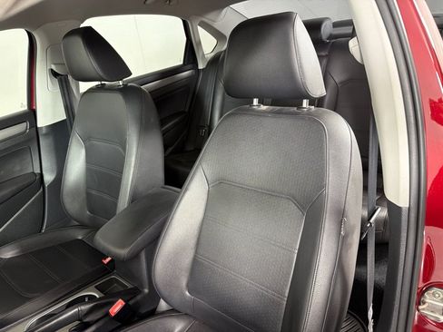 Used 2015 Volkswagen Passat TDI SE FWD image 13