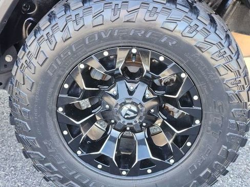 Used 2021 Jeep Wrangler Sport image 10