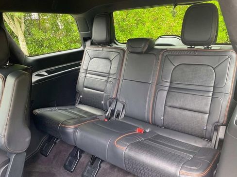 Certified 2024 Lincoln Navigator Black Label AWD/4WD image 10