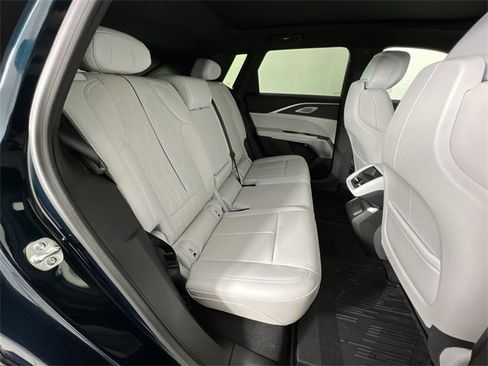 Certified 2025 Cadillac Lyriq Luxury image 28