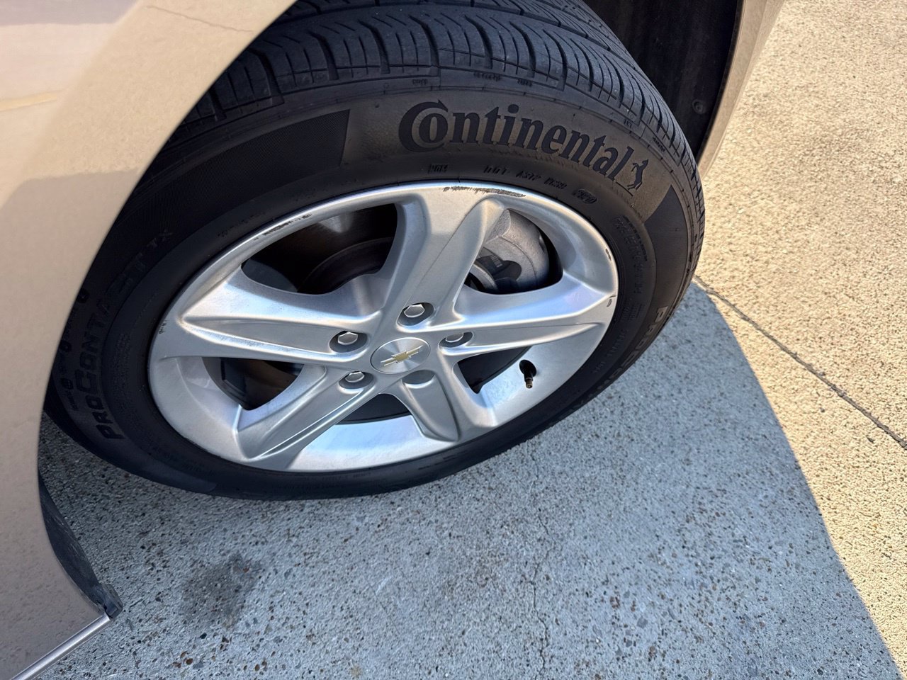 Used 2023 Chevrolet Malibu LT FWD image 16