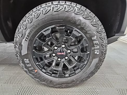 New 2026 GMC Canyon Elevation w/ Convenience Package RWD image 47