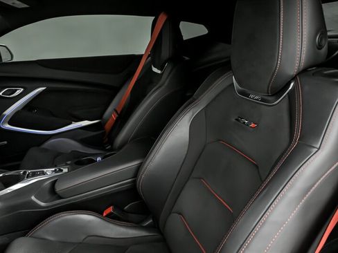 Used 2017 Chevrolet Camaro ZL1 image 22