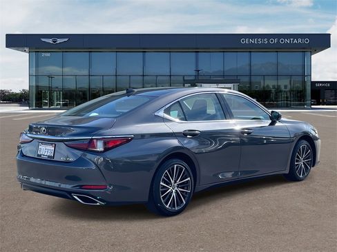 Used 2024 Lexus ES 350 w/ Premium Package image 4