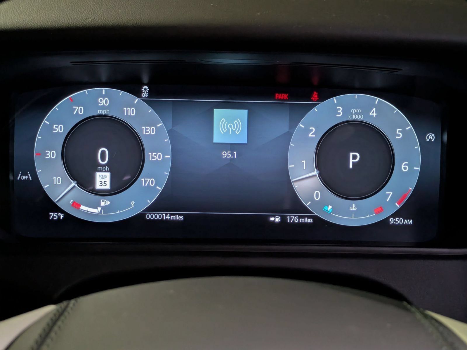 New 2026 Land Rover Range Rover Velar Belgravia AWD/4WD image 33