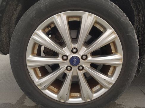 Used 2017 Ford Escape Titanium FWD image 31