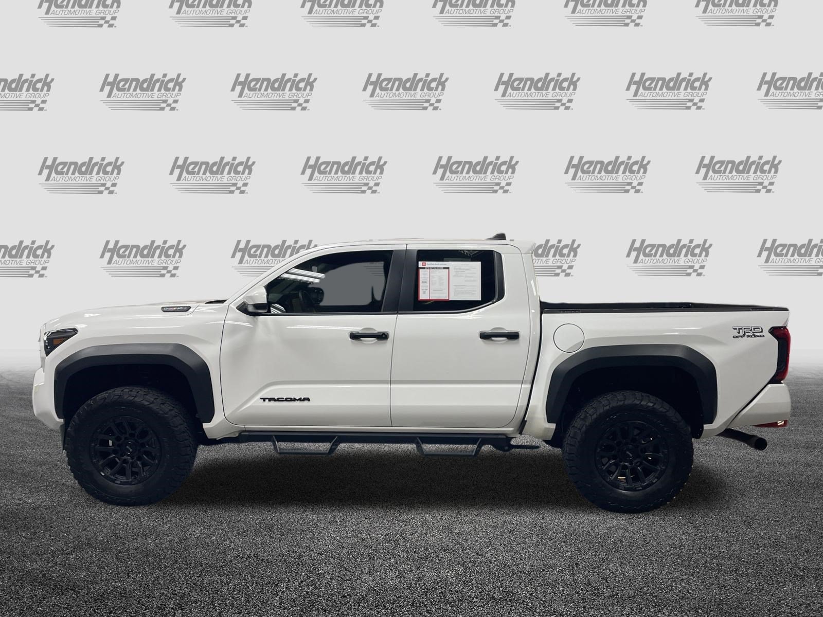 Used 2024 Toyota Tacoma TRD Off-Road AWD/4WD image 7