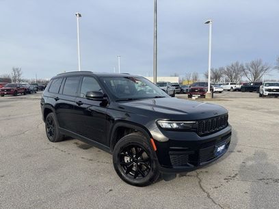 Used 2024 Jeep Grand Cherokee L Laredo