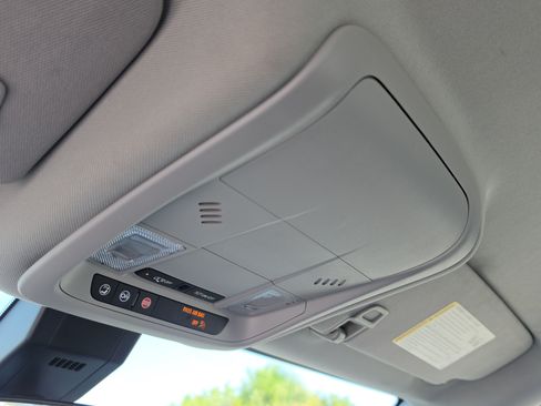 Certified 2023 Chevrolet Equinox LS FWD image 28