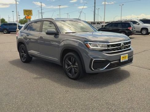 Used 2021 Volkswagen Atlas Cross Sport SE AWD/4WD image 2
