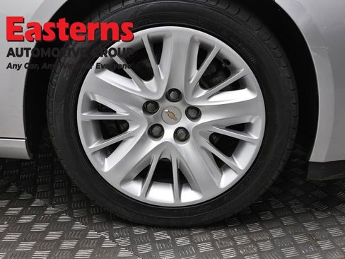 Used 2016 Chevrolet Impala LS w/ Power Convenience Package image 31