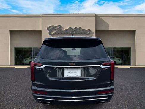 Certified 2023 Cadillac XT6 Luxury FWD image 4