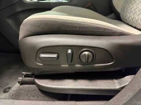 Certified 2022 Chevrolet Equinox LT AWD/4WD image 14
