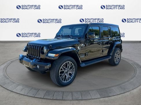 Used 2022 Jeep Wrangler Unlimited Sahara AWD/4WD image 2