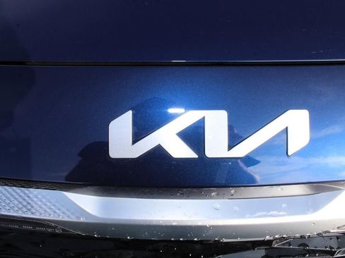 Used 2023 Kia Seltos EX image 13