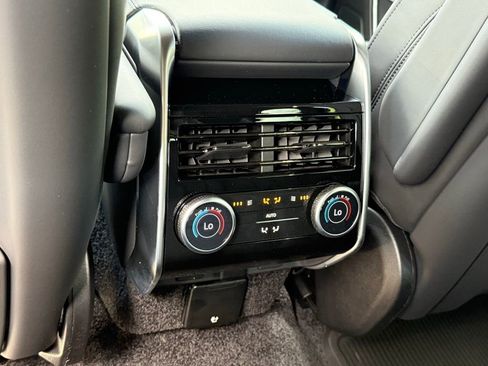 New 2026 Land Rover Range Rover SE AWD/4WD image 33