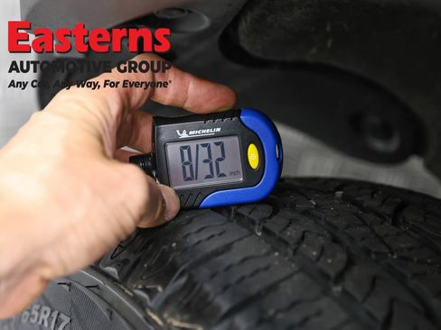 Used 2024 Toyota RAV4 XLE AWD/4WD image 27