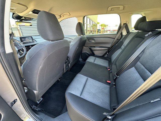 Used 2025 Nissan Rogue SV FWD image 15