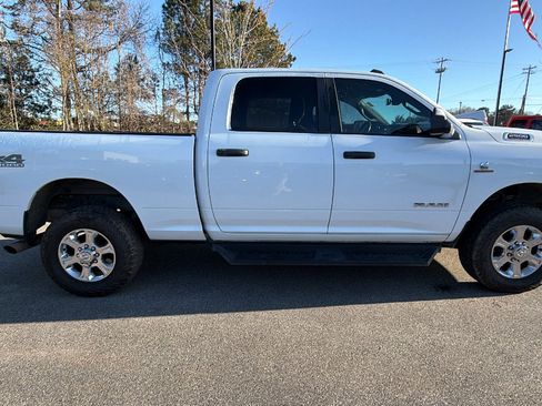 Used 2022 RAM 2500 Big Horn w/ Level C Equiment Group image 7