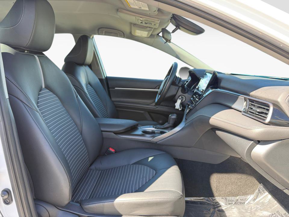 Used 2023 Toyota Camry SE FWD image 32