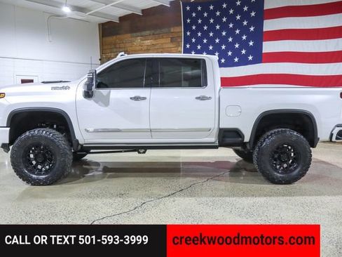 Used 2024 Chevrolet Silverado 2500 High Country w/ High Country Premium Package image 6