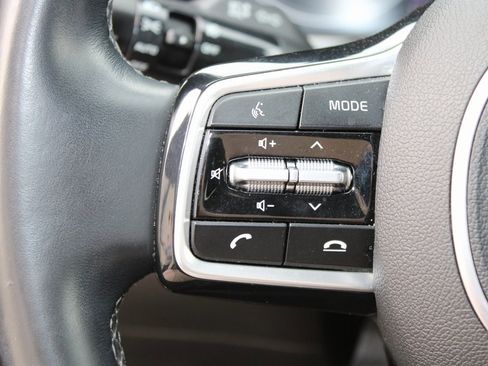 Used 2022 Kia Sorento SX image 13