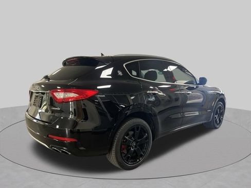 Used 2019 Maserati Levante S GranLusso AWD/4WD image 5