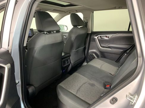 Used 2022 Toyota RAV4 XLE w/ Convenience Package AWD/4WD image 26