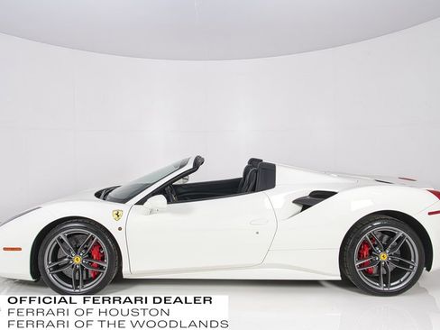Used 2018 Ferrari 488 Spider . image 8
