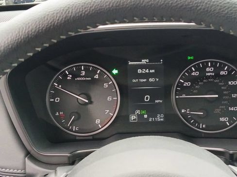 Used 2025 Subaru Outback Limited AWD/4WD image 9