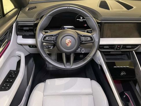 Certified 2026 Porsche Macan 4 Electric AWD/4WD image 27