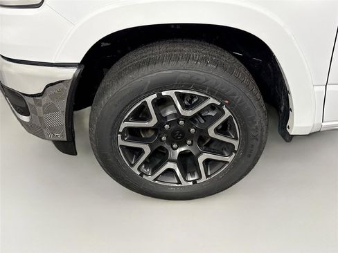 New 2026 RAM 1500 Laramie AWD/4WD image 25