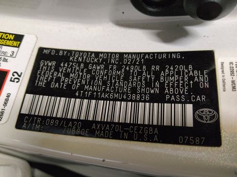 Used 2021 Toyota Camry XLE FWD image 33